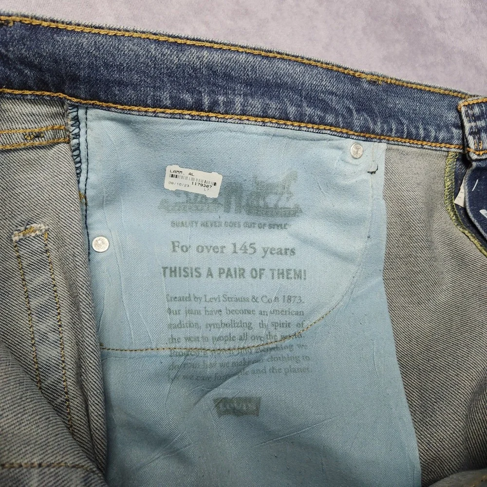 Levis 505 Regular Fit Jeans Mens 40x30 Blue‎ Straight Leg Iron Creased